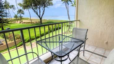Now This ... Is A Vacation! - Who wouldn't want to feast with this view? This is the scenery you see in the movies. Book Menehune Shores 225 today and you can make it your dream come true!